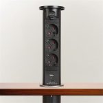   Delight 20451B fekete 3-as motoros rejtett elosztó + 1 USB-A, 1 USB-C port